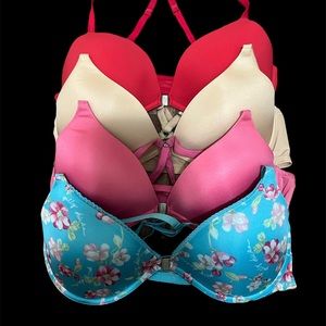 Gilly Hicks Bundle Bra Bras 36C